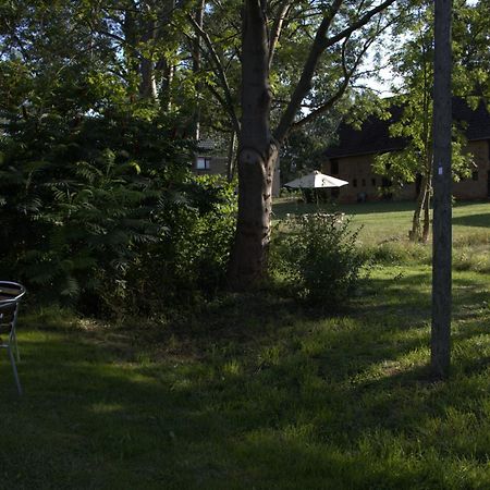 Urige Wohnung Mit Zwei Betten Und Genialer Kueche Mugeln Buitenkant foto